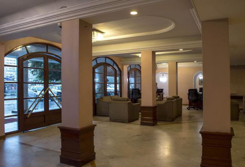 Hotel Oyo Premium Zone I Mp Nagar 15