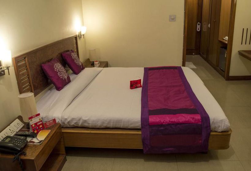 Hotel Oyo Premium Zone I Mp Nagar 6