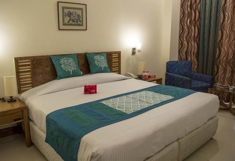 Hotel Oyo Premium Zone I Mp Nagar 9