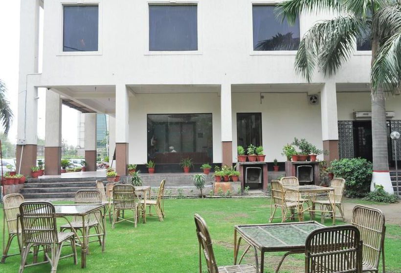 Hotel Oyo Premium Old Gurgaon 10