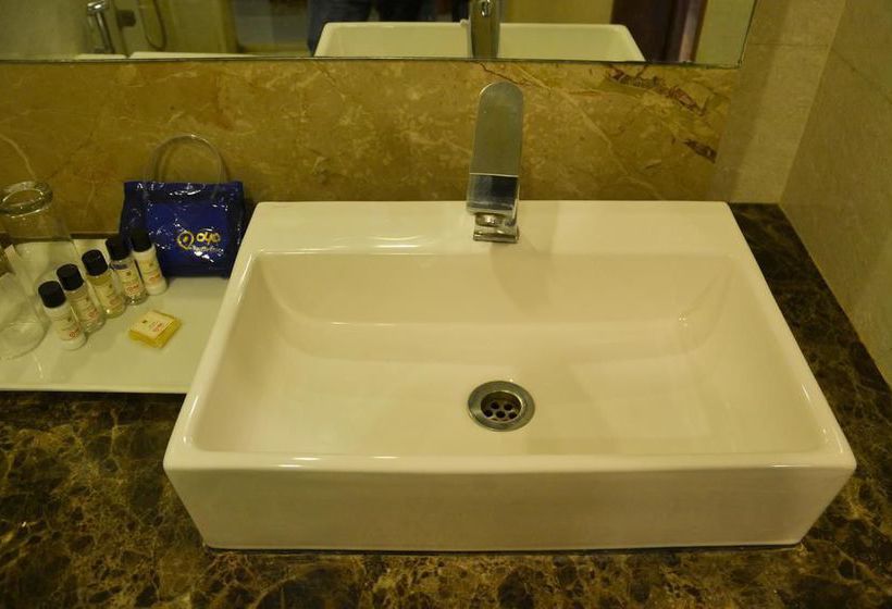 Hotel Oyo Premium Near Sahara Hospital Uttar Pradesh