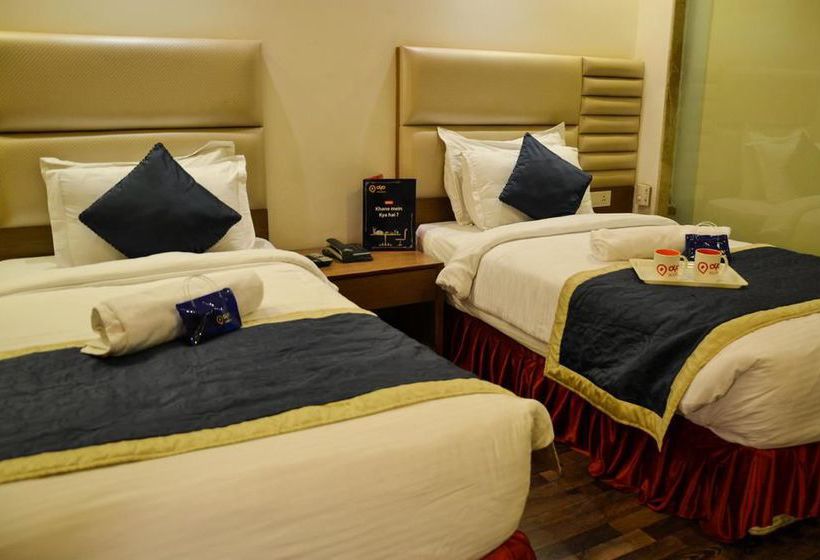 Hotel Oyo Premium Near Sahara Hospital 5