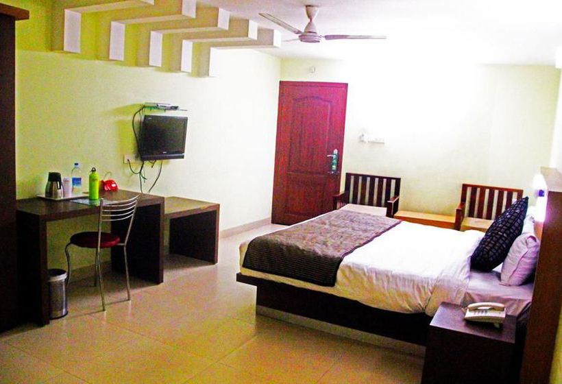 Hotel Oyo Premium Calicut Railway Station 11