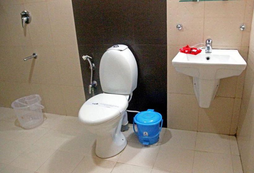 Hotel Oyo Premium Calicut Railway Station 2