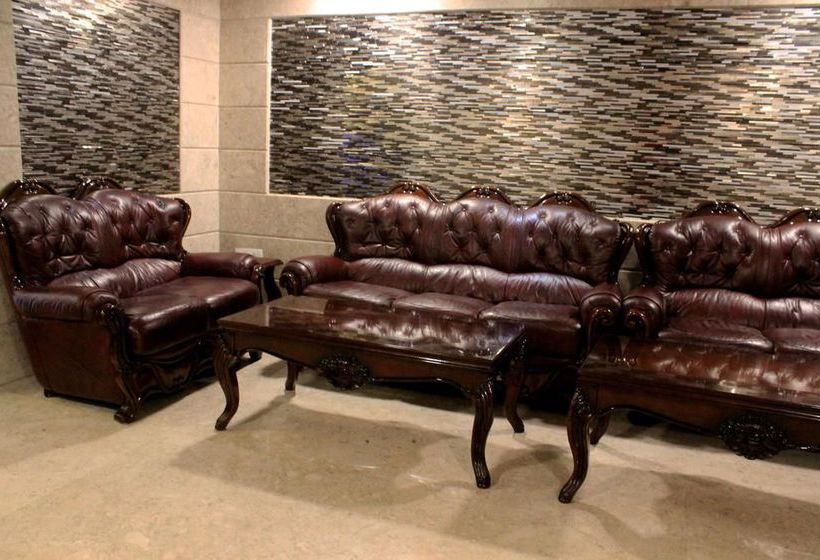 Hotel Oyo Rooms Mysore St Philomina S Church Rd 11