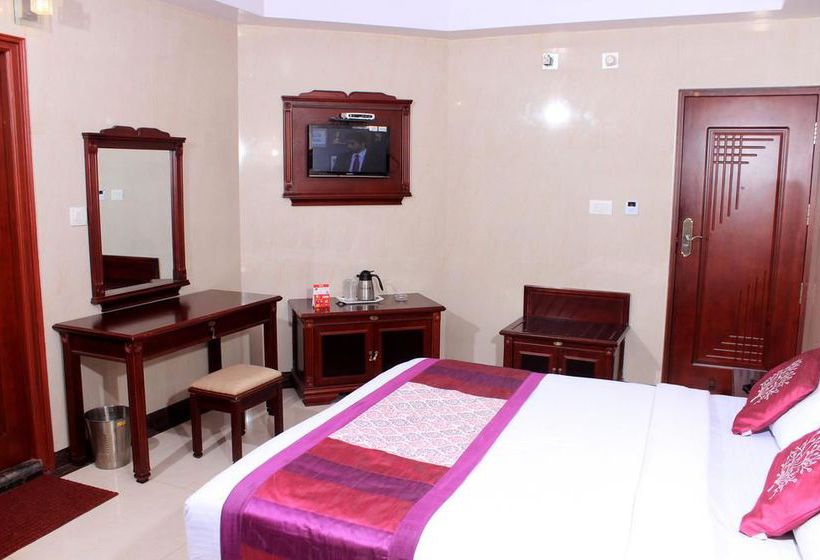 Hotel Oyo Rooms Mysore St Philomina S Church Rd 8