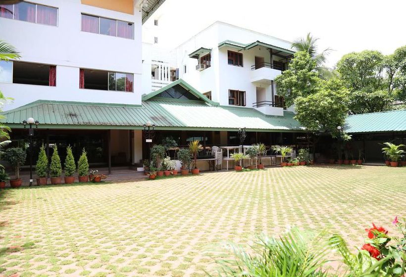 Hotel Oyo Rooms Tarabai Park Kolhapur 1