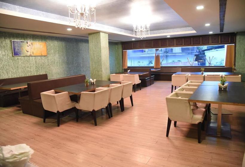 Hotel Oyo Premium Railway Station Patna 3