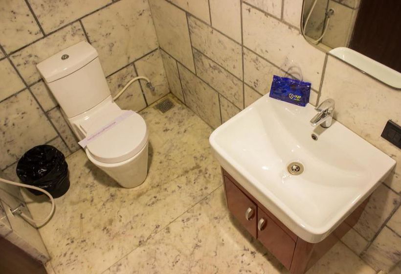 Hotel Oyo Premium Nagpur Airport Road