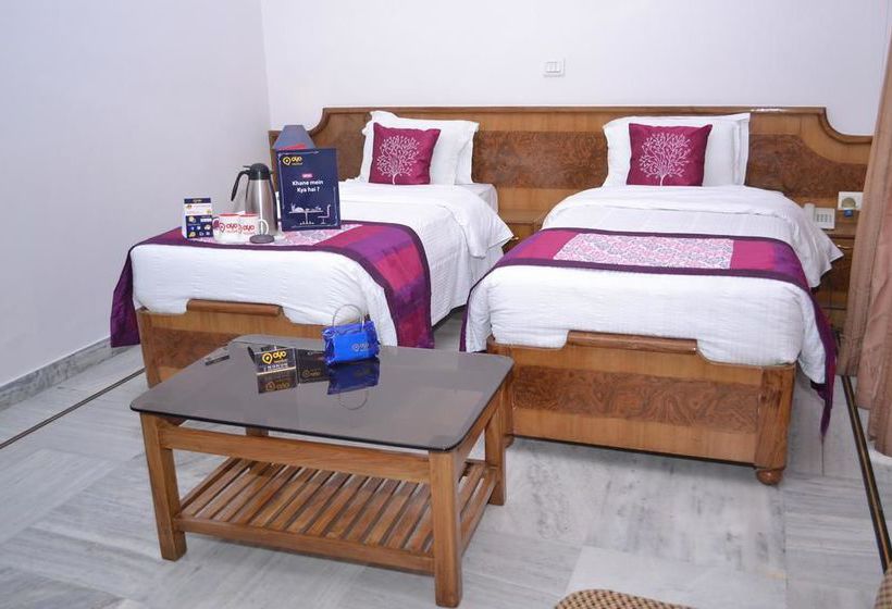 Hotel Oyo Premium Kailash Gate 9