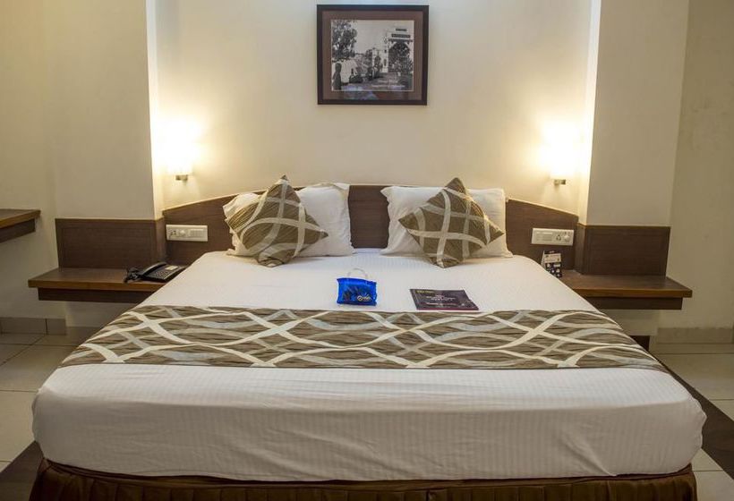 Hotel Oyo Premium Isbt Bhopal