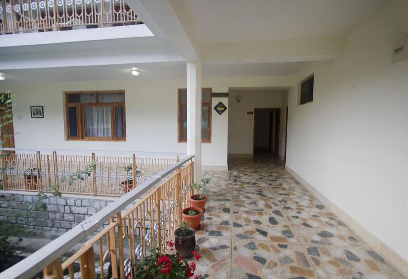 Hotel Oyo Premium Simsa Resort 14