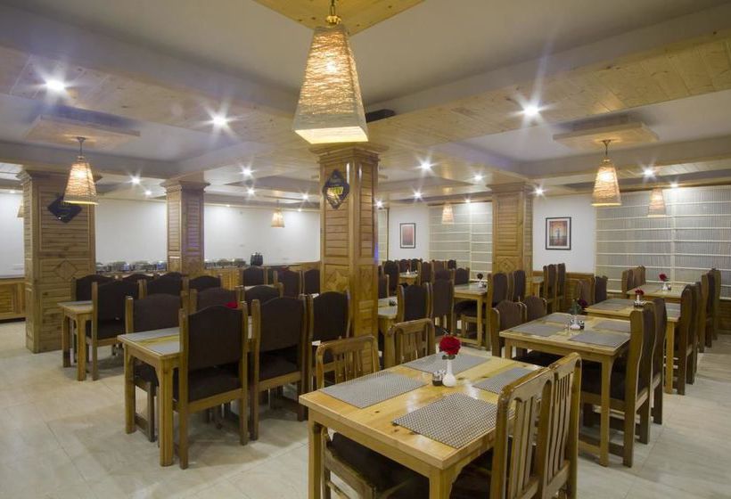 Hotel Oyo Premium Simsa Resort 3