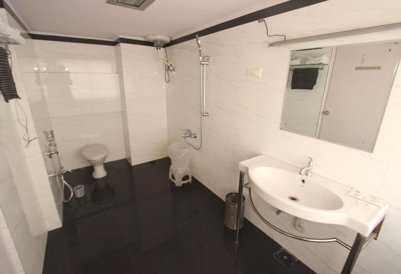 Hotel Oyo Rooms Textile Market 12