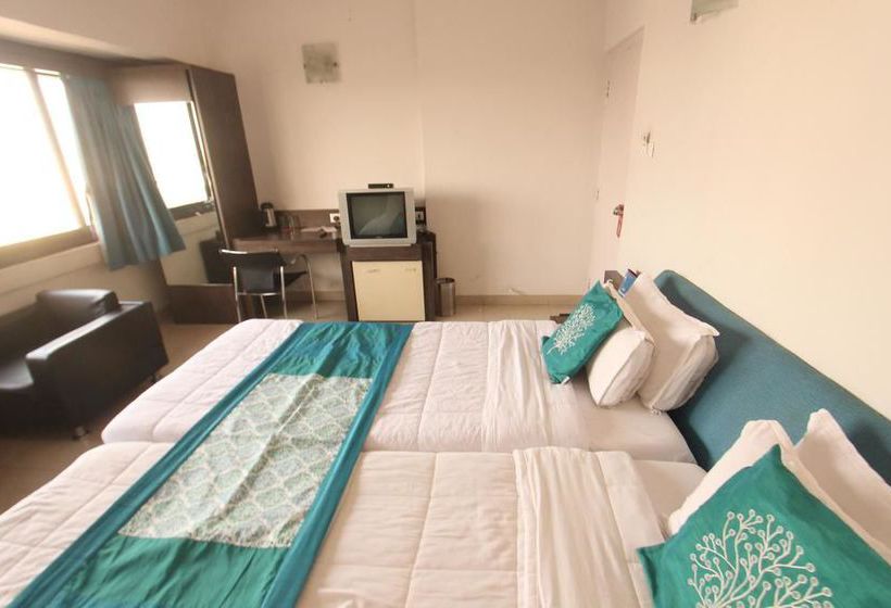 Hotel Oyo Rooms Textile Market 2