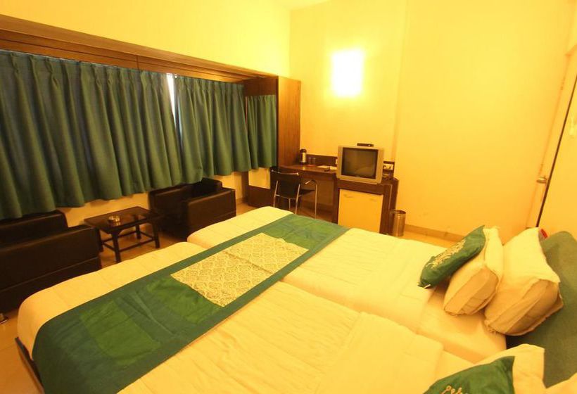 Hotel Oyo Rooms Textile Market 9