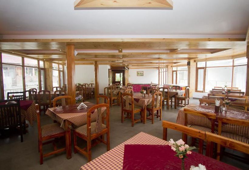 Hotel Oyo Premium Log Huts Himachal Pradesh