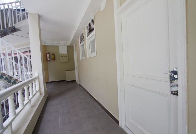 Hotel Oyo Premium Log Huts 6