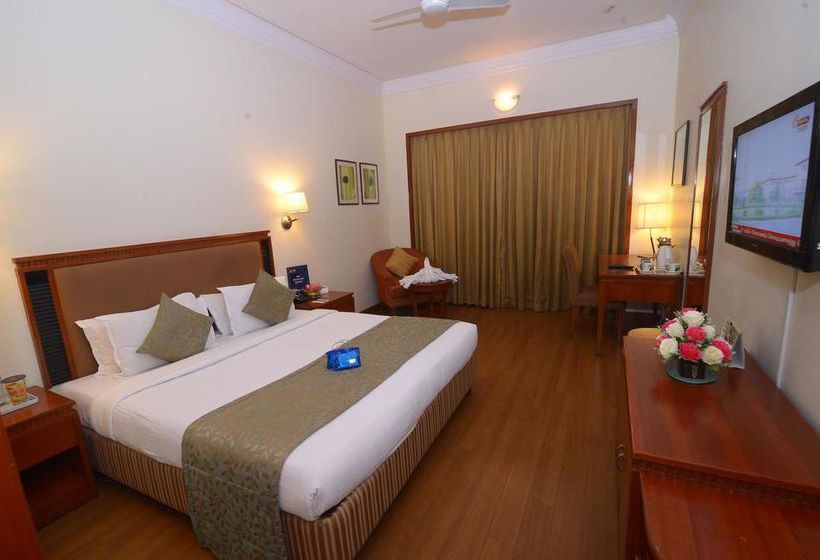 Hotel Oyo Premium Madurai Railway Junction 12