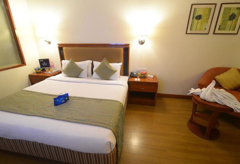 Hotel Oyo Premium Madurai Railway Junction 13