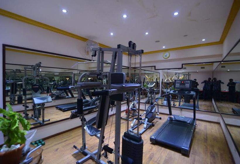 Hotel Oyo Premium Madurai Railway Junction 14