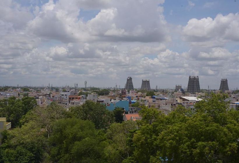 Hotel Oyo Premium Madurai Railway Junction 18