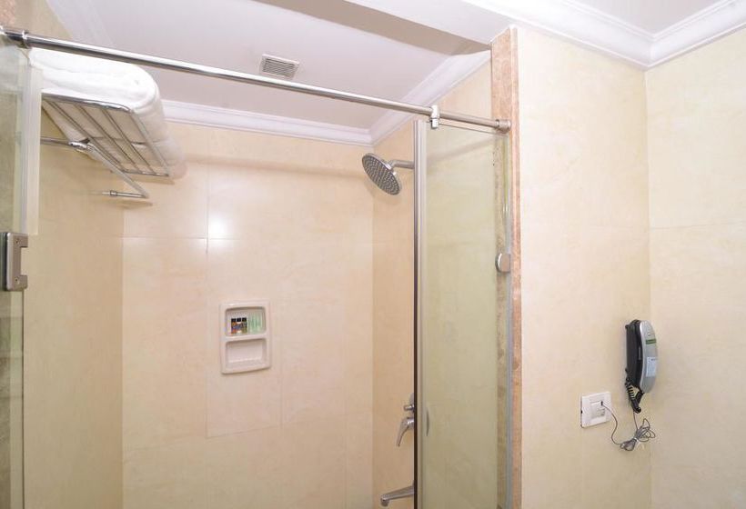 Hotel Oyo Premium Madurai Railway Junction 4