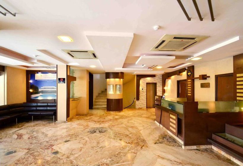 Hotel Oyo Premium Nath Mandir South Tukoganj 16