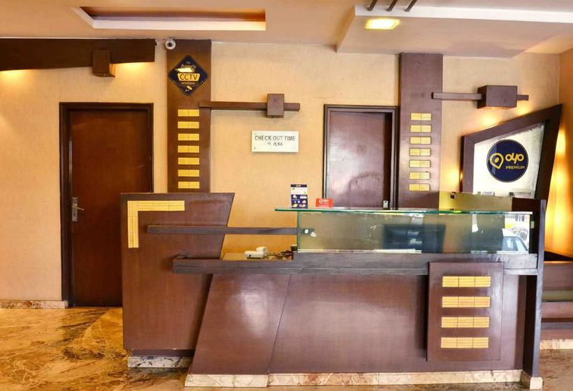 Hotel Oyo Premium Nath Mandir South Tukoganj 5