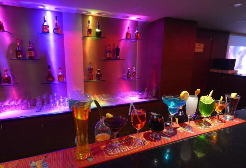 Hotel Oyo Premium Mattuthavani Bus Stand 15