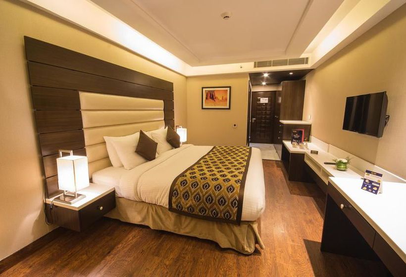 Hotel Oyo Premium New High Court 10