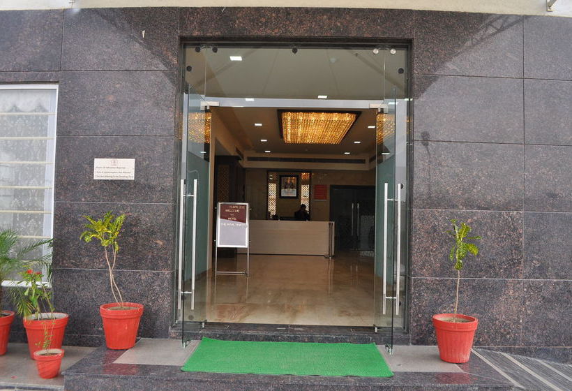 Hotel The Royal Bharti Brindavan