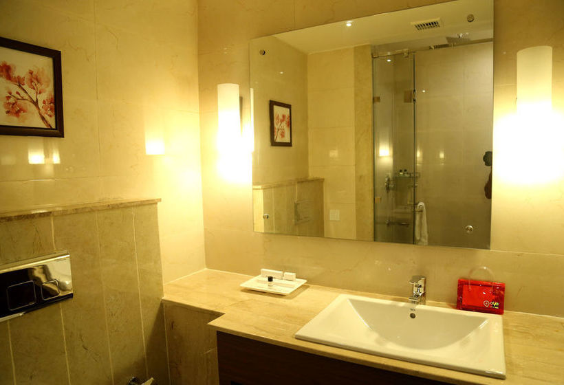 Hotel Oyo Premium Bsf Chowk Main Gt Road 7