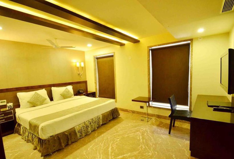 Hotel Oyo Premium Rnt Marg 3