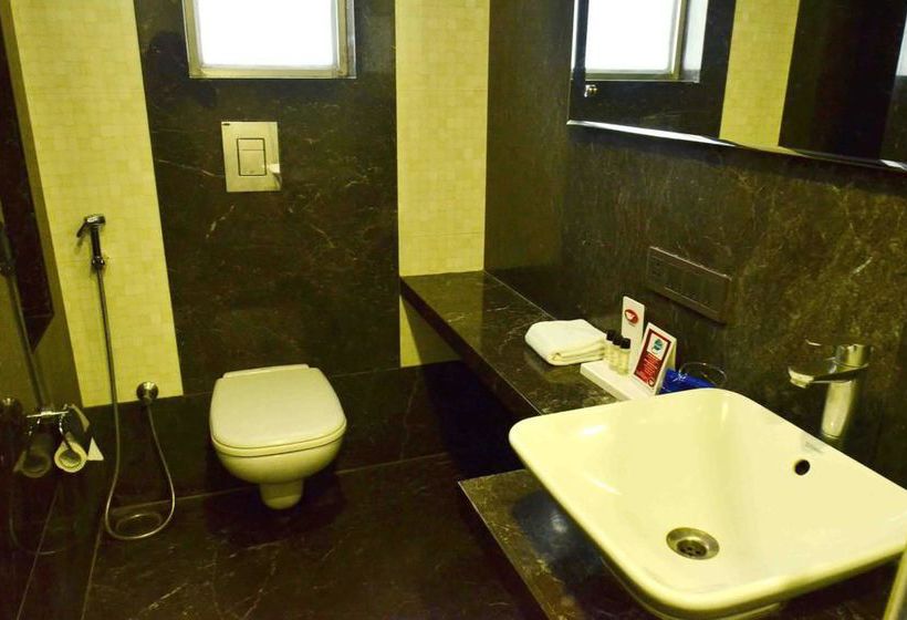 Hotel Oyo Premium Rnt Marg 7