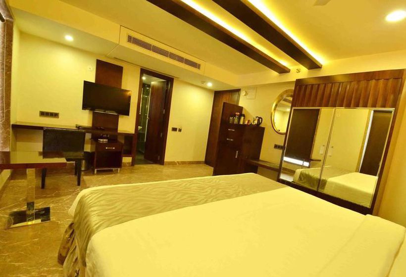 Hotel Oyo Premium Rnt Marg 8