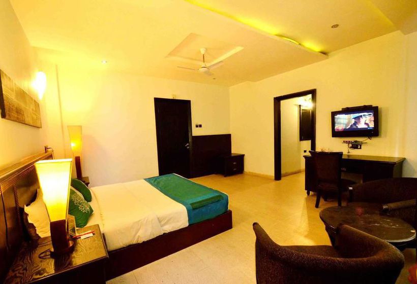 Hotel Oyo Rooms Bicholi Hapsi Indore 4