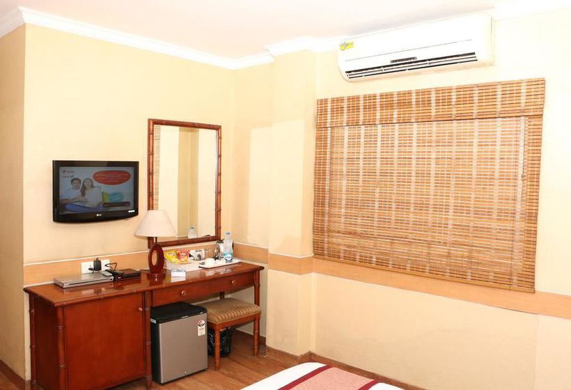 Hotel Oyo Premium Industrial Area Cheema Chowk 3