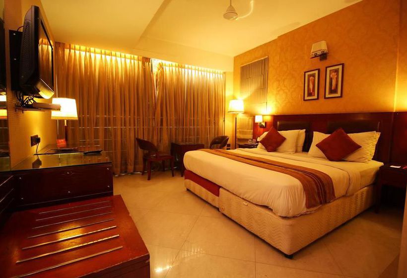 Hotel Oyo Rooms Income Tax Ashram Road