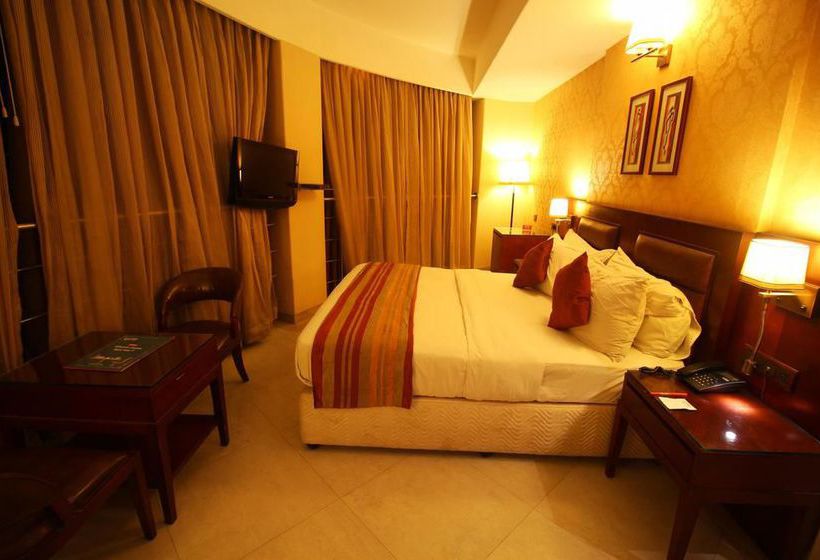 Hotel Oyo Rooms Income Tax Ashram Road 16