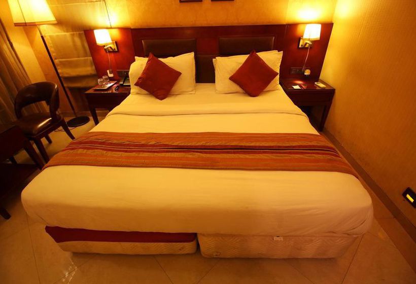 Hotel Oyo Rooms Income Tax Ashram Road 18