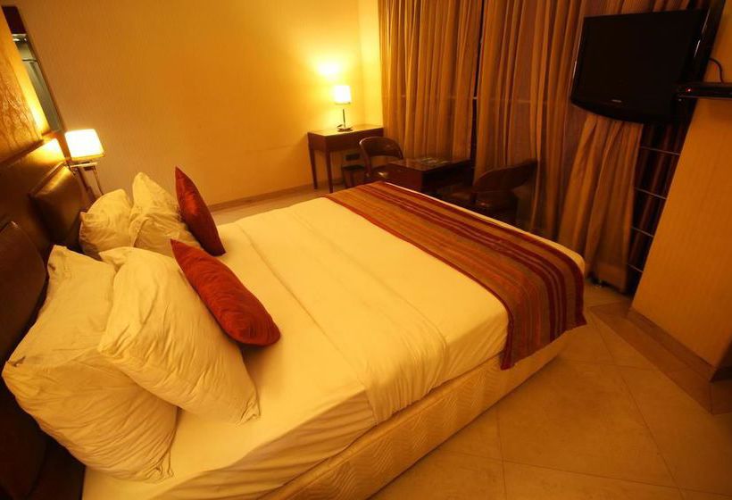 Hotel Oyo Rooms Income Tax Ashram Road 2