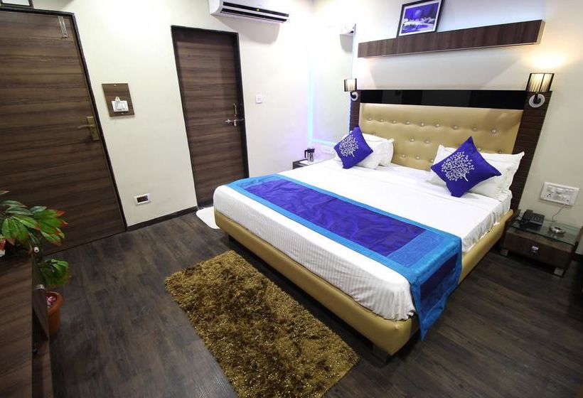 Hotel Oyo Rooms Kankaria Lake Maninagar Gujarat