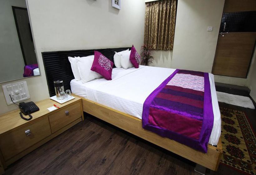Hotel Oyo Rooms Kankaria Lake Maninagar 13