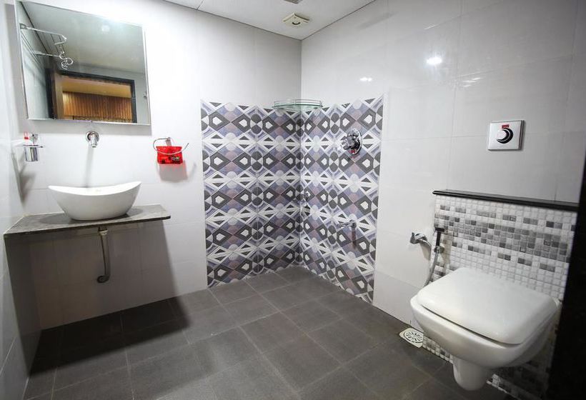 Hotel Oyo Rooms Kankaria Lake Maninagar 18