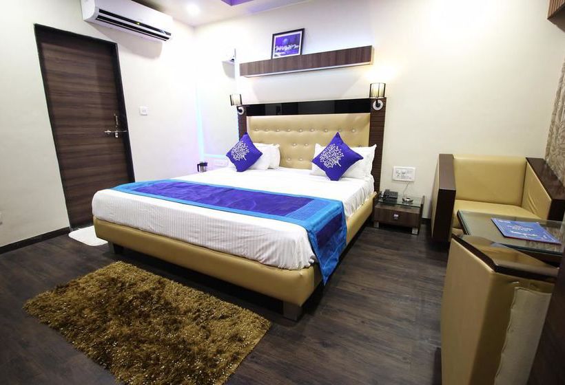 Hotel Oyo Rooms Kankaria Lake Maninagar 6