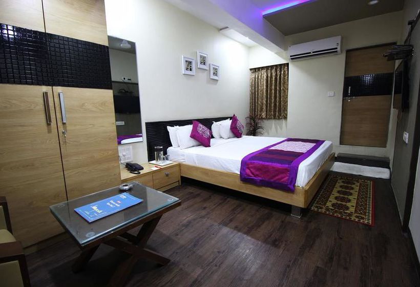 Hotel Oyo Rooms Kankaria Lake Maninagar 8