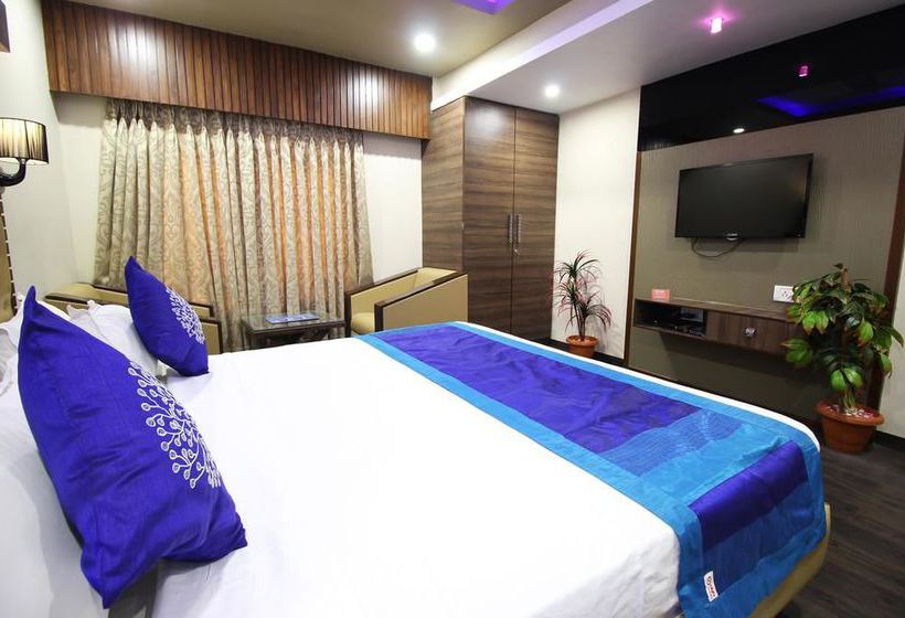 Hotel Oyo Rooms Kankaria Lake Maninagar 9