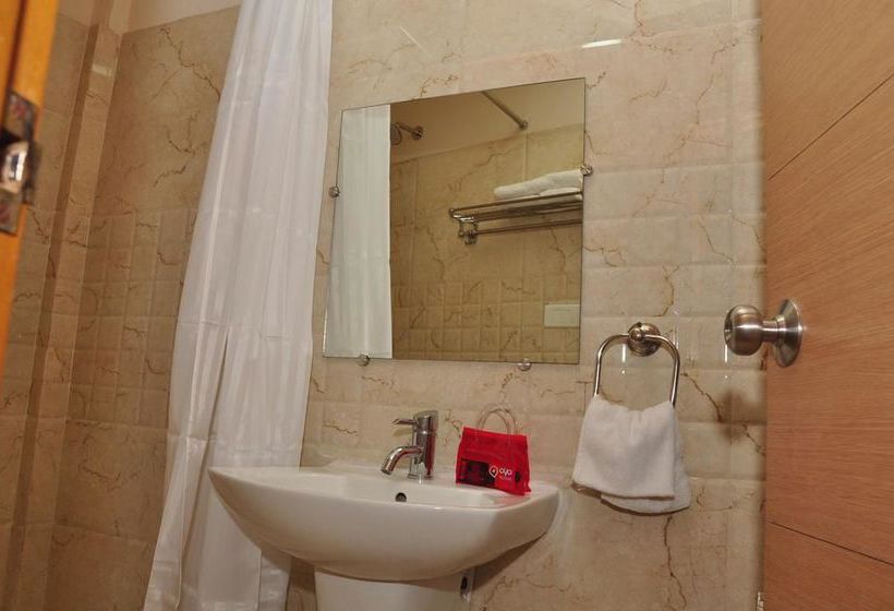 Hotel Oyo Rooms Guru Ram Das Sarai 1