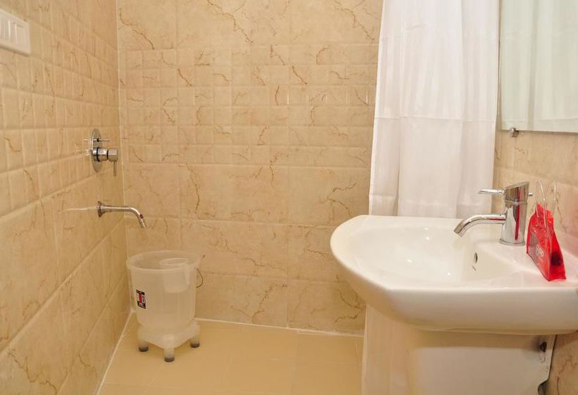 Hotel Oyo Rooms Guru Ram Das Sarai 2